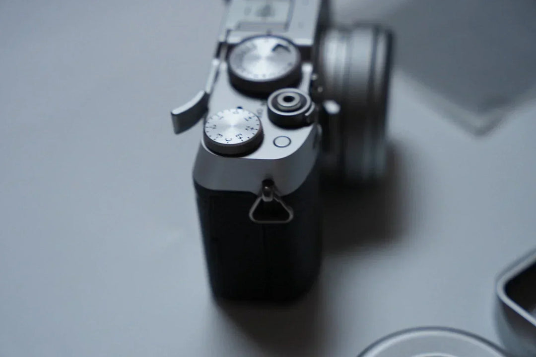 Fujifilm X100VI Silver + Box & Accessories | 23mm f/2 | Excellent Condition ✅