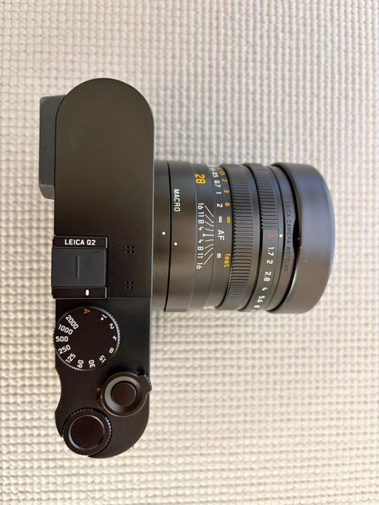 Leica Q2 47.3 MP Digital SLR Camera - Pristine condition w/extras